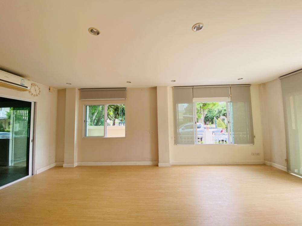 ขายทาวน์โฮมท่าพระ ตลาดพลู วุฒากาศ : เมโทรพาร์ค สาทร กัลปพฤกษ์ (Metro Park Sathorn) ใกล้ MRT BTS บางหว้าขายทาวน์โฮมหลังมุม 3 ชั้น