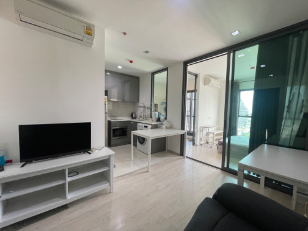 ให้เช่าคอนโดราชเทวี พญาไท : ให้ เช่า Rhythm rangnam ริธึ่ม รางน้ำ 1ห้องนอน 1ห้องน้ำ (ราคาดีห้องพร้อมอยู่)