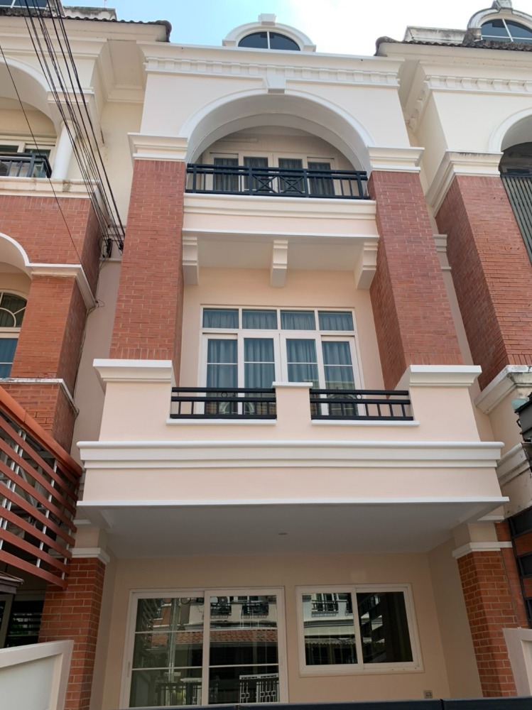 ขายทาวน์โฮมมีนบุรี-ร่มเกล้า : ขายทาวน์โฮม คาซ่าซิตี้ ติดถนนรามคำแหง ติดรถไฟฟ้าสายสีส้ม