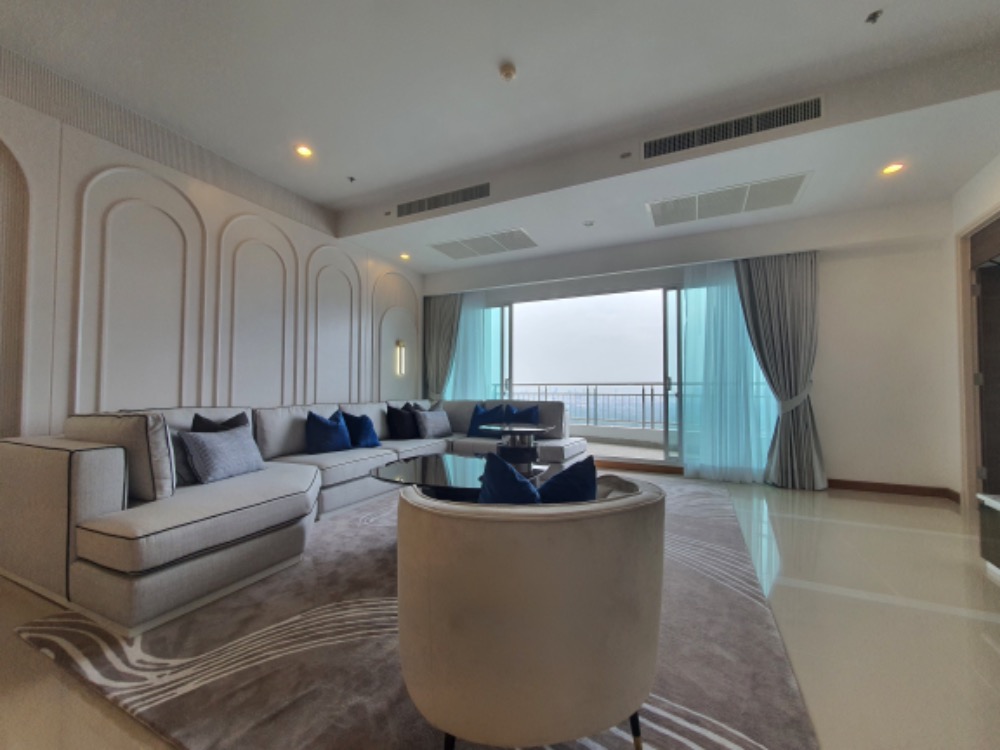 For RentCondoRama3 (Riverside),Satupadit : For rent SUPALAI PRIMA RIVA ,Penthouse 4 bedrooms ,Luxury decoration , Panoramic view and near BTS Chong Nonsi