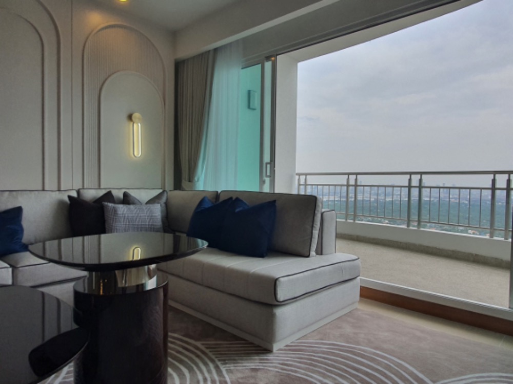 For RentCondoRama3 (Riverside),Satupadit : For rent SUPALAI PRIMA RIVA ,Penthouse 4 bedrooms ,Luxury decoration , Panoramic view and near BTS Chong Nonsi