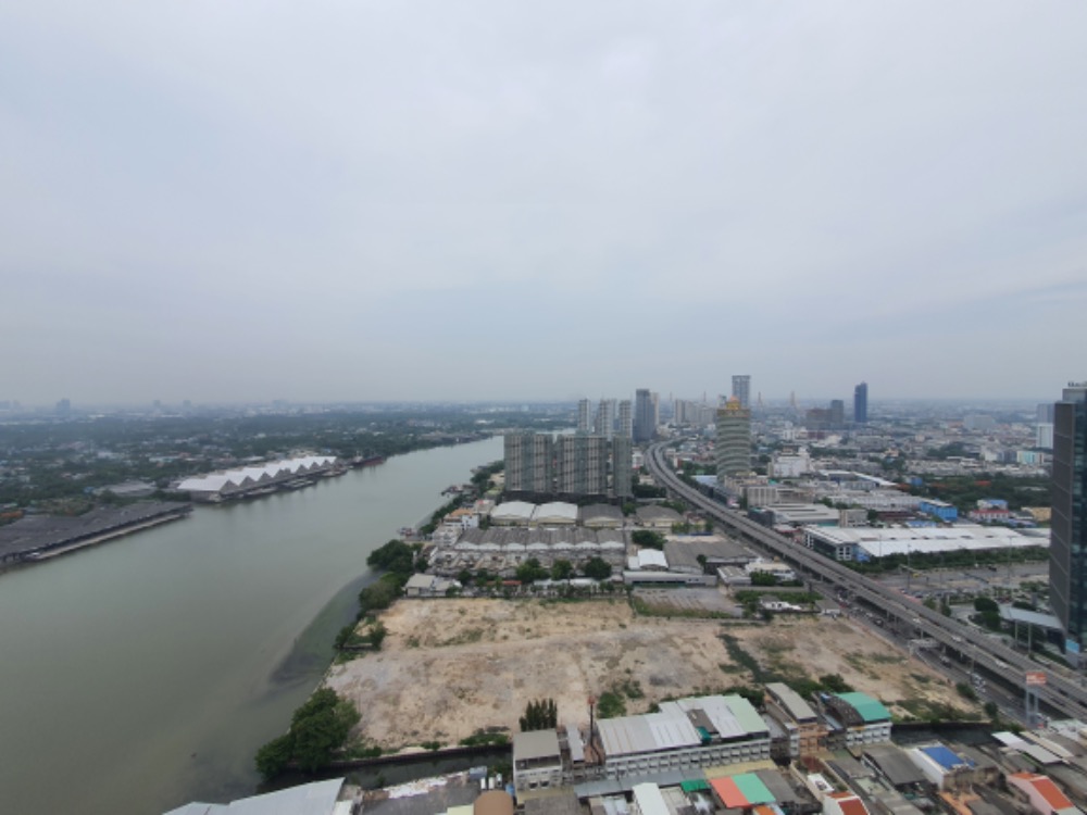 For RentCondoRama3 (Riverside),Satupadit : For rent SUPALAI PRIMA RIVA ,Penthouse 4 bedrooms ,Luxury decoration , Panoramic view and near BTS Chong Nonsi