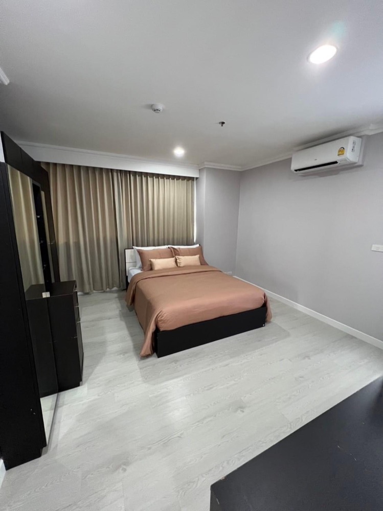 For SaleCondoSathorn, Narathiwat : 🔥 For sale with tenant til November 26 at St. Louis grand terrace, 2 bedrooms, near BTS Surasak.