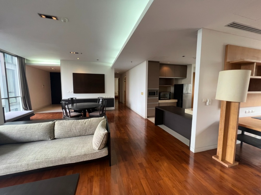 For RentCondoSukhumvit, Asoke, Thonglor : Domus 16-18 For rent big room good location 2bed3bath 165sqm 100k