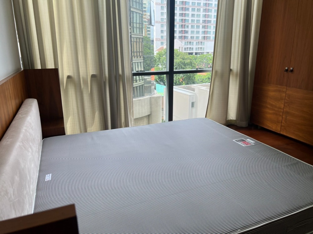 For RentCondoSukhumvit, Asoke, Thonglor : Domus 16-18 For rent big room good location 2bed3bath 165sqm 100k