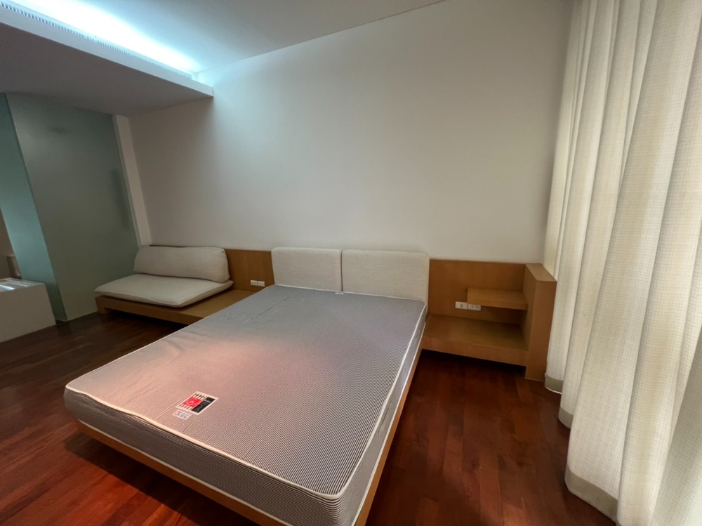 For RentCondoSukhumvit, Asoke, Thonglor : Domus 16-18 For rent big room good location 2bed3bath 165sqm 100k