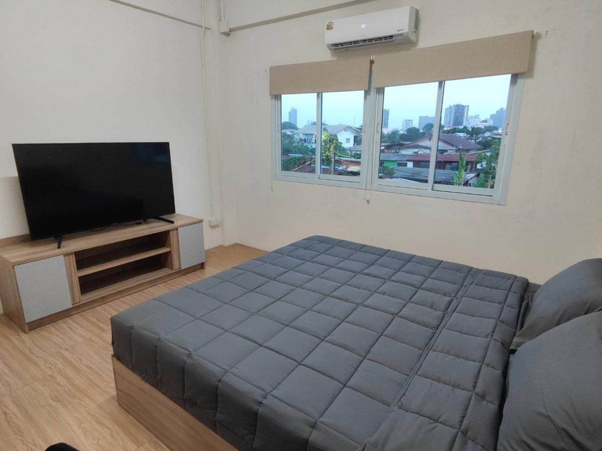 For SaleShop HouseThaphra, Talat Phlu, Wutthakat : Commercial building for sale, Soi wat thapra Charansanitwong 4 near mrt thapra