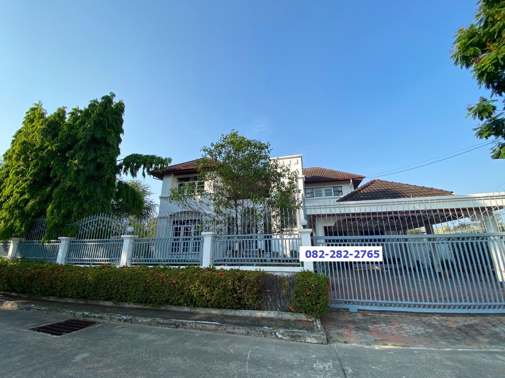 For SaleHouseSamut Prakan,Samrong : Behind the corner 147.6 square meters, 4 baths, 2-storey detached house, Krisada Nakorn 21, Bangna, Trad
