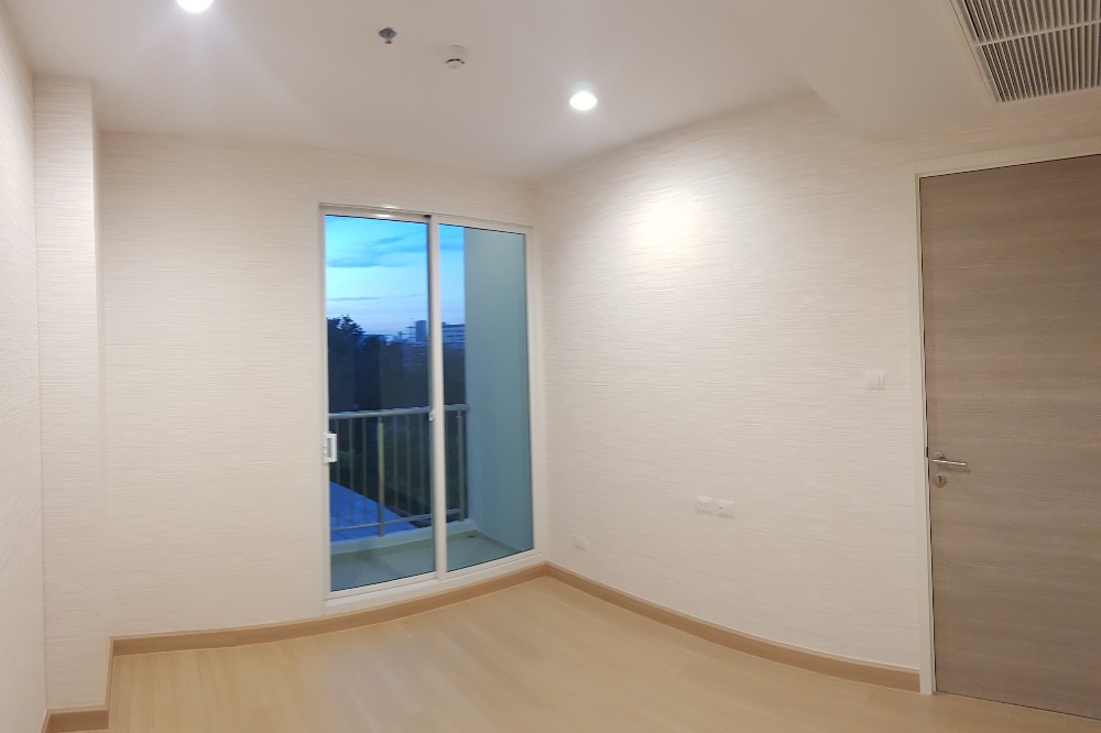 For SaleCondoRama3 (Riverside),Satupadit : For sale with tenant til January  27
 unit by the river , river view , near Central Rama 3