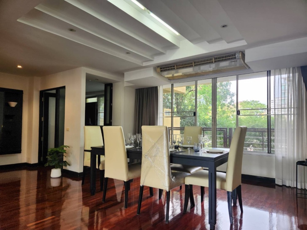 For RentCondoSukhumvit, Asoke, Thonglor : Rent a large room, 3 bedrooms, good location near BTS Thonglor