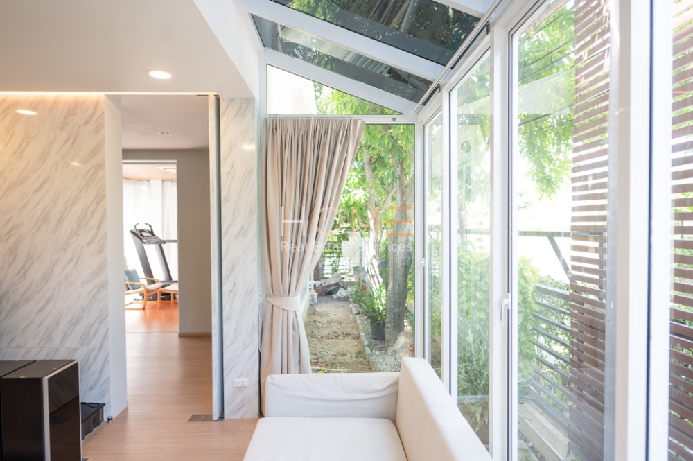 ขายบ้านพัฒนาการ ศรีนครินทร์ : บ้านเดี่ยว หลังใหญ่! ✨ โนเบิล ทารา พัฒนาการ / 3 ห้องนอน (ขาย), Noble Tara Pattanakarn / Detached House 3 Bedrooms (FOR SALE) PALM696