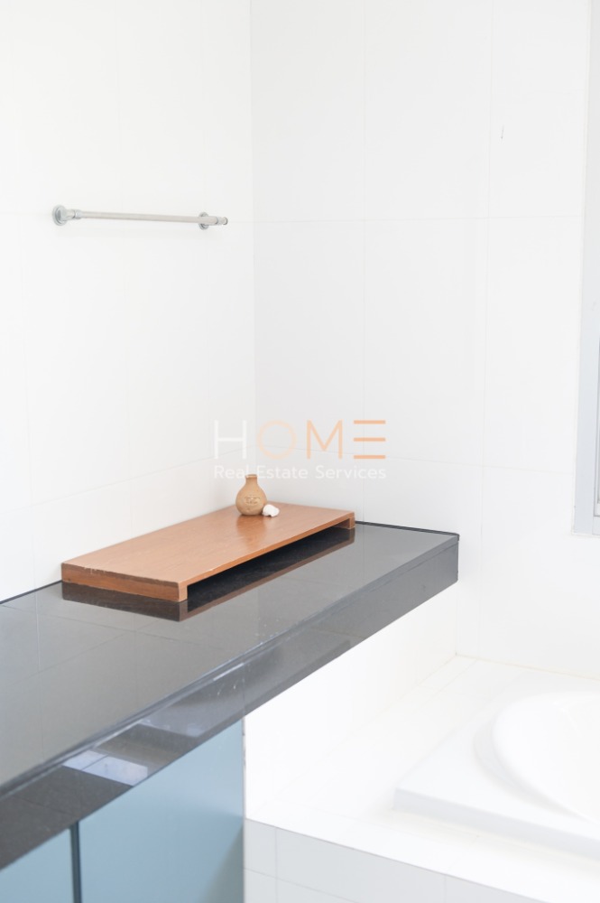 ขายบ้านพัฒนาการ ศรีนครินทร์ : บ้านเดี่ยว หลังใหญ่! ✨ โนเบิล ทารา พัฒนาการ / 3 ห้องนอน (ขาย), Noble Tara Pattanakarn / Detached House 3 Bedrooms (FOR SALE) PALM696