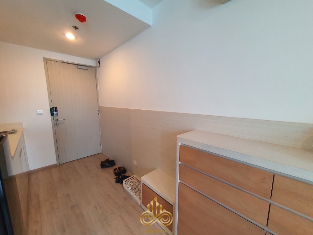 ให้เช่าคอนโดสยาม จุฬา สามย่าน : 2 ห้องนอน นิสิต จุฬา อยู่เกือบทั้งตึก ★MRTสามย่าน★สามย่าน มิตรทาวน์ 50 ตร.ม ชั้น 7(Two bedroom) ไอดีโอ คิว จุฬา - สามย่าน ขายก็มีนะครับ