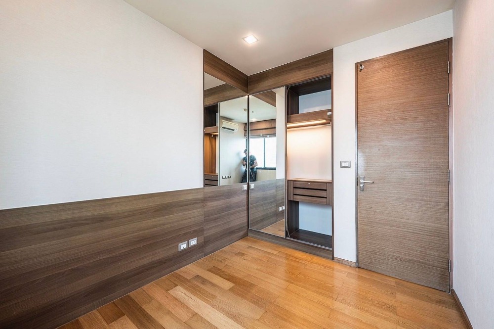 ขายคอนโดสาทร นราธิวาส : ( UL2307141 ) Tel/Line 096-2479369 , ขาย ดิแอดเดรส สาทร 2 ห้องนอน ขนาด 80.57 ตร.ม. ห้องมุม วิวมหานคร ห้องใหม่กริบ ชั้นสูง ราคาดี