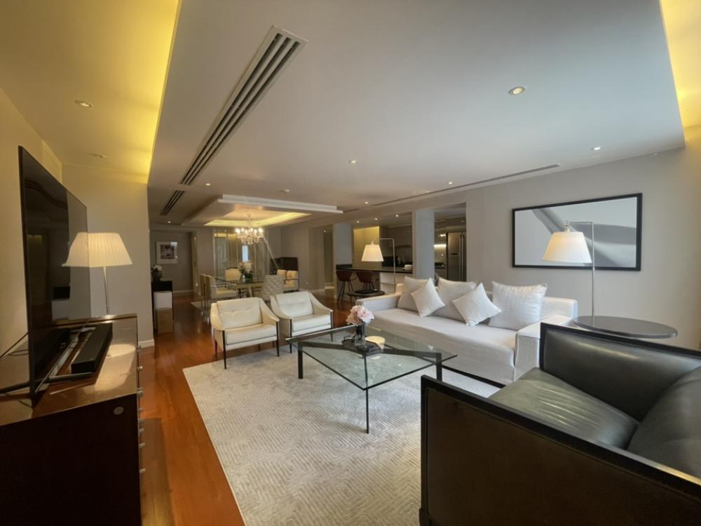 For RentCondoSukhumvit, Asoke, Thonglor : Rental : Super Luxury Penthouse In Thonglor , 3 Bed , 4 Bath , 1 Working Room , 1 Maid Room, 200 Sq.m , 2th Floor