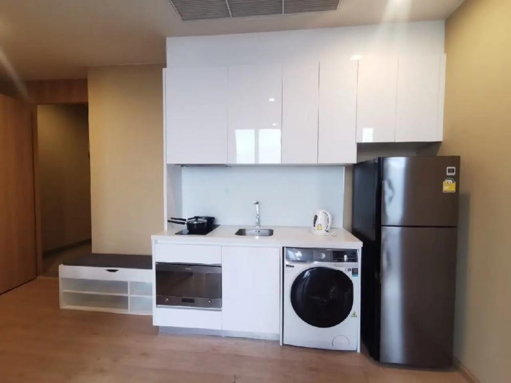 PROMOTION! Noble BE19 BTS ASOKE big 1 bedroom ONLY 30K FAST MOVE IN Loading...
