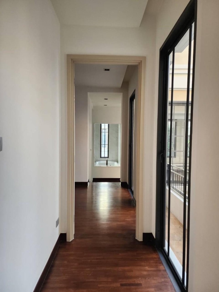 ขายบ้านลาดพร้าว เซ็นทรัลลาดพร้าว : 🔥 ขายด่วน Altitude Mastery Phahonyothin , 5 ห้องนอน ใกล้ BTS พหลโยธิน