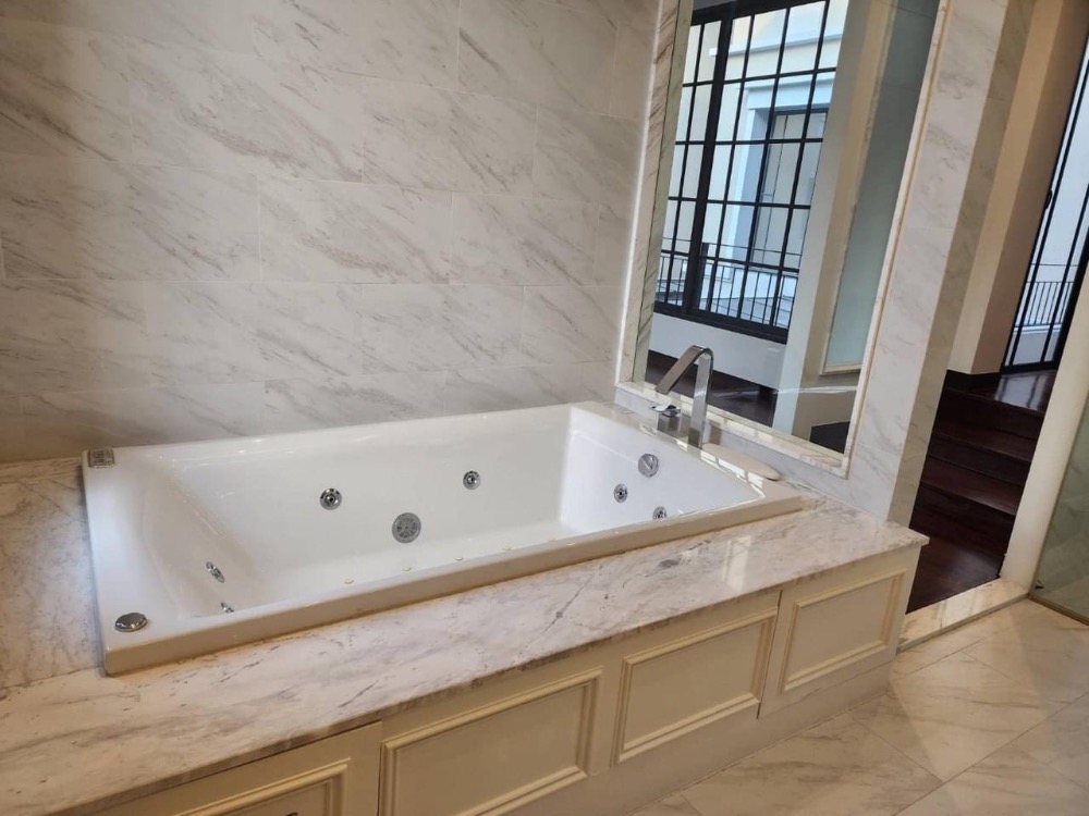 ขายบ้านลาดพร้าว เซ็นทรัลลาดพร้าว : 🔥 ขายด่วน Altitude Mastery Phahonyothin , 5 ห้องนอน ใกล้ BTS พหลโยธิน