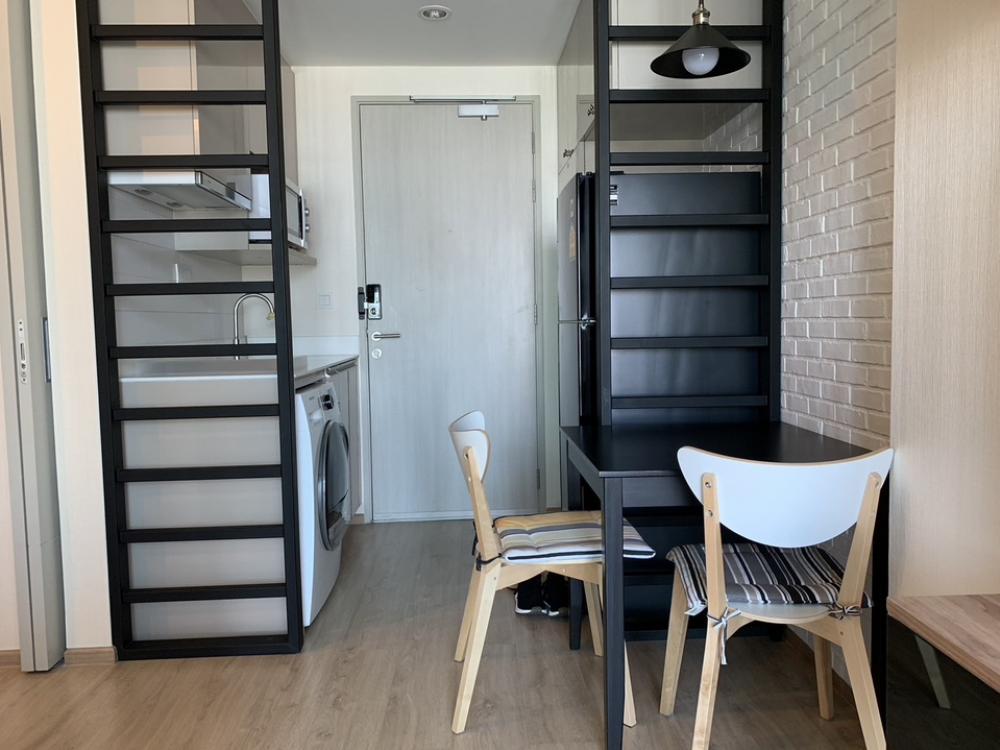 ให้เช่าคอนโดสยาม จุฬา สามย่าน : 35 ตร.ม ชั้น 26 One bedroom ★เดินไปเรียนสวรรค์ของน้องๆ ใกล้ม.จุฬาสุดๆ★ นิสิตอยู่เกือบทั้งตึก MRTสามย่าน บัญชีจุฬา นิติจุฬา นิเทศจุฬา ideo q chula