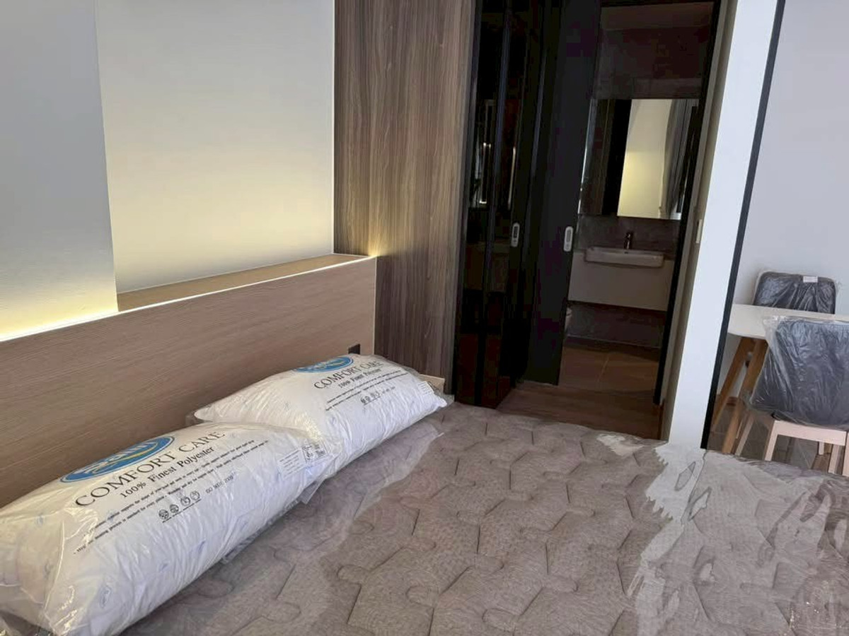 ให้เช่าคอนโดอารีย์ อนุสาวรีย์ : ให้เช่าห้องใหม่มาก 27 ตร.ม ชั้น 36 ติดสถานีอารีย์ โครงการมีห้องน้อย แต่มีนะ รีบจองเลยครับ โนเบิล อราวน์ อารีย์ Noble Around Ari