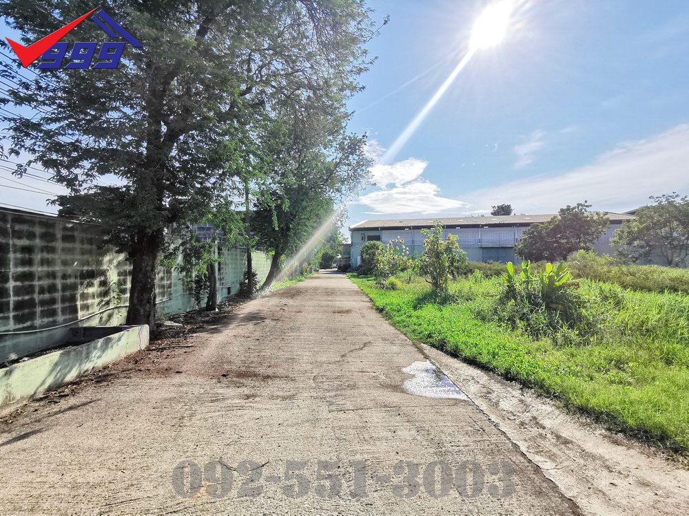 For SaleLandBangna, Bearing, Lasalle : Land for sale with buildings, area 16 rai 85 square wah, Bang Bo District, Samut Prakan Province. Bangna-Trad Road