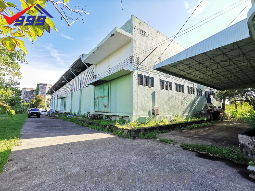 For SaleLandBangna, Bearing, Lasalle : Land for sale with buildings, area 16 rai 85 square wah, Bang Bo District, Samut Prakan Province. Bangna-Trad Road