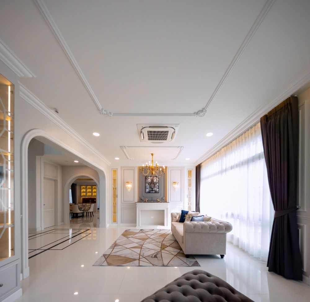 HousePattanakan, Srinakarin : House for rent Nantawan rama9 new krungthepkreetha 600,000baht, 5bedrooms, 7bathrooms, Near Rama9, Pattanakarn, Suan Luang, Srinakarin, Bangna, Suvarnabhumi Airport, Krungthep Kreetha, Sukhumvit, Brighton, and Wellington.