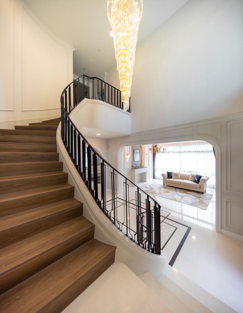 HousePattanakan, Srinakarin : House for rent Nantawan rama9 new krungthepkreetha 600,000baht, 5bedrooms, 7bathrooms, Near Rama9, Pattanakarn, Suan Luang, Srinakarin, Bangna, Suvarnabhumi Airport, Krungthep Kreetha, Sukhumvit, Brighton, and Wellington.