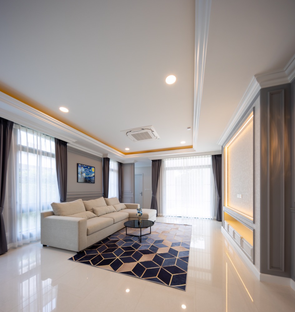 HousePattanakan, Srinakarin : House for rent Nantawan rama9 new krungthepkreetha 600,000baht, 5bedrooms, 7bathrooms, Near Rama9, Pattanakarn, Suan Luang, Srinakarin, Bangna, Suvarnabhumi Airport, Krungthep Kreetha, Sukhumvit, Brighton, and Wellington.