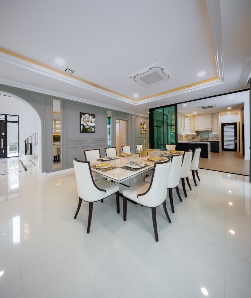 HousePattanakan, Srinakarin : House for rent Nantawan rama9 new krungthepkreetha 600,000baht, 5bedrooms, 7bathrooms, Near Rama9, Pattanakarn, Suan Luang, Srinakarin, Bangna, Suvarnabhumi Airport, Krungthep Kreetha, Sukhumvit, Brighton, and Wellington.