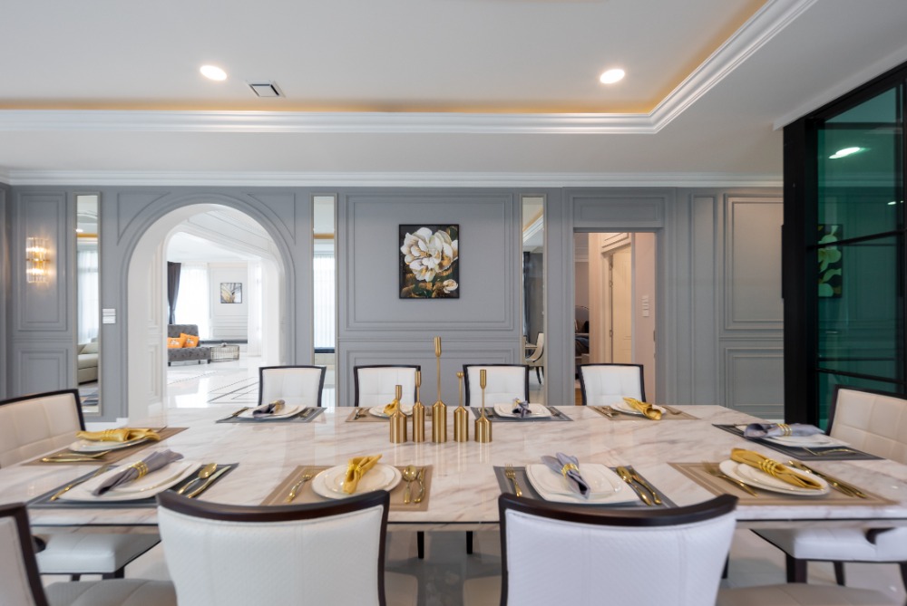 For RentHousePattanakan, Srinakarin : House for rent Nantawan rama9 new krungthepkreetha 600,000baht, 5bedrooms, 7bathrooms, Near Rama9, Pattanakarn, Suan Luang, Srinakarin, Bangna, Suvarnabhumi Airport, Krungthep Kreetha, Sukhumvit, Brighton, and Wellington.