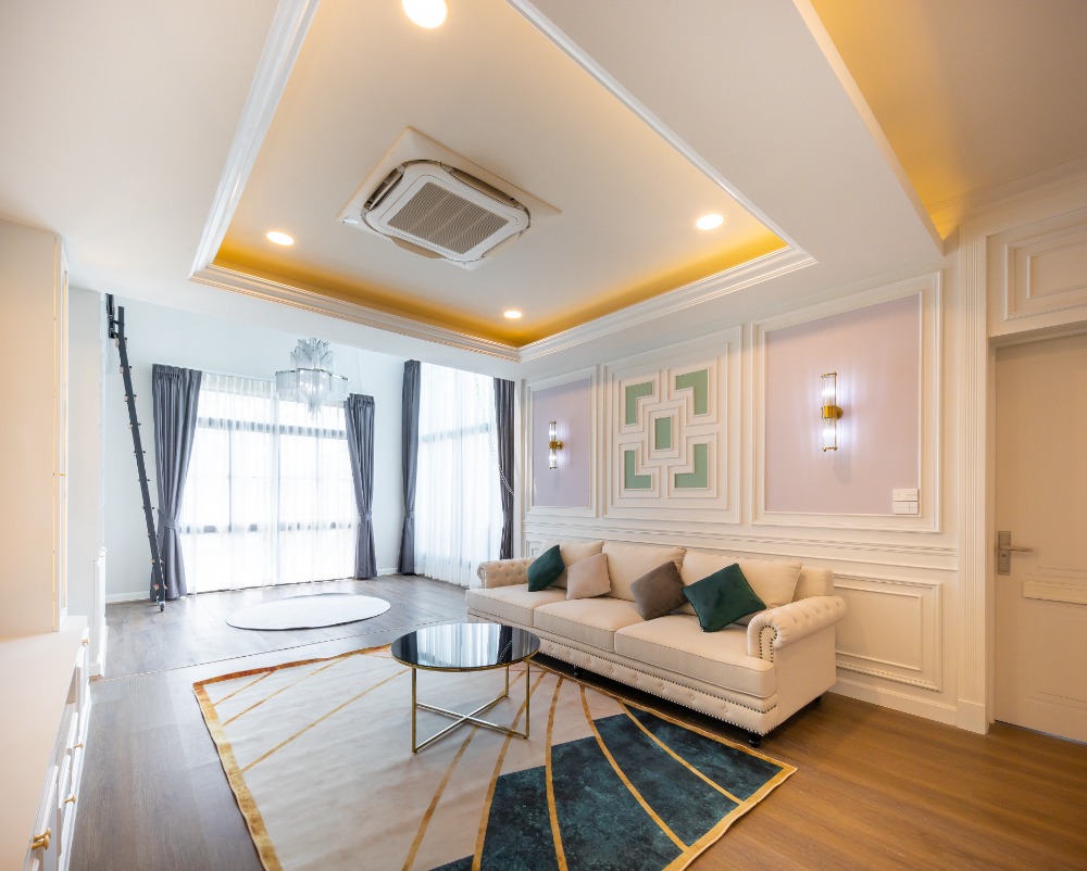 HousePattanakan, Srinakarin : House for rent Nantawan rama9 new krungthepkreetha 600,000baht, 5bedrooms, 7bathrooms, Near Rama9, Pattanakarn, Suan Luang, Srinakarin, Bangna, Suvarnabhumi Airport, Krungthep Kreetha, Sukhumvit, Brighton, and Wellington.