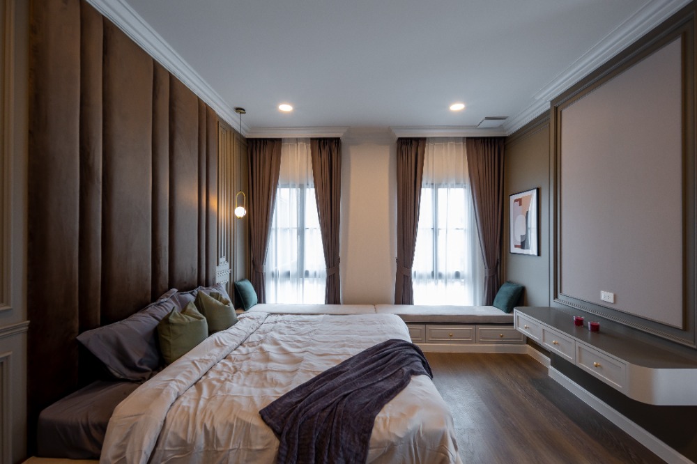 HousePattanakan, Srinakarin : House for rent Nantawan rama9 new krungthepkreetha 600,000baht, 5bedrooms, 7bathrooms, Near Rama9, Pattanakarn, Suan Luang, Srinakarin, Bangna, Suvarnabhumi Airport, Krungthep Kreetha, Sukhumvit, Brighton, and Wellington.