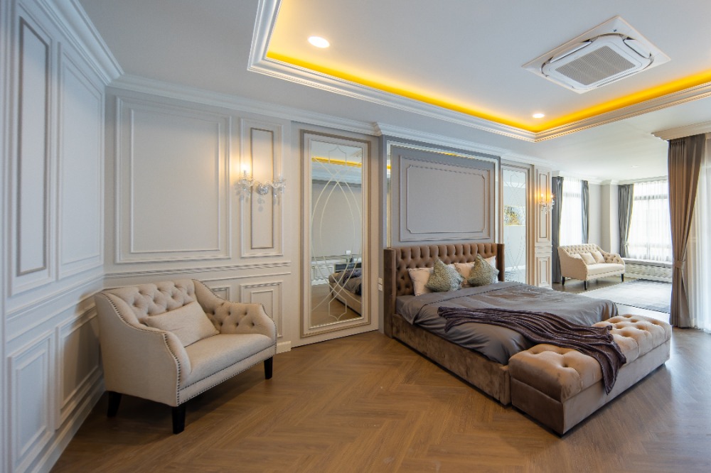 HousePattanakan, Srinakarin : House for rent Nantawan rama9 new krungthepkreetha 600,000baht, 5bedrooms, 7bathrooms, Near Rama9, Pattanakarn, Suan Luang, Srinakarin, Bangna, Suvarnabhumi Airport, Krungthep Kreetha, Sukhumvit, Brighton, and Wellington.