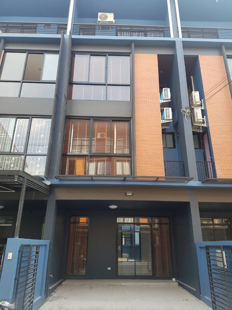 For RentTownhomeChaengwatana, Muangthong : 3.5-storey home office, House 35 Project, Soi Chaengwattana 15