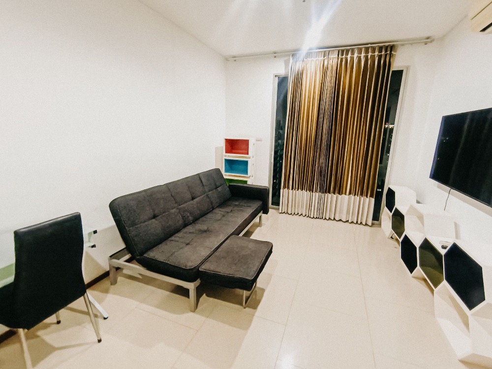 For RentCondoWongwianyai, Charoennakor : for rent Villa sathorn 1 bed super deal 🌈✨🌟