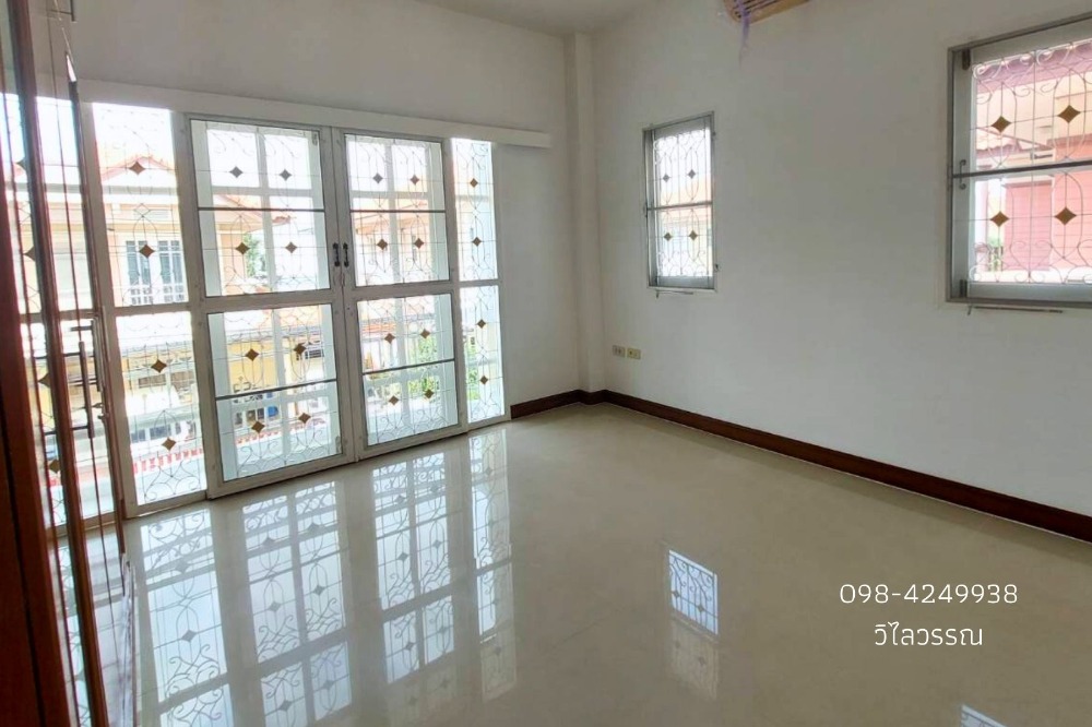 ขายบ้านพระราม 5 ราชพฤกษ์ บางกรวย : 📢ลดราคา ขายด่วน บ้านเดี่ยว 51.8 ตรว. หมู่บ้านนาราพาร์ค 4 ห้องนอน บางกรวย นครอินทร์ วงเวียนพระราม 5 ราชพฤกษ์ นนทบุรี