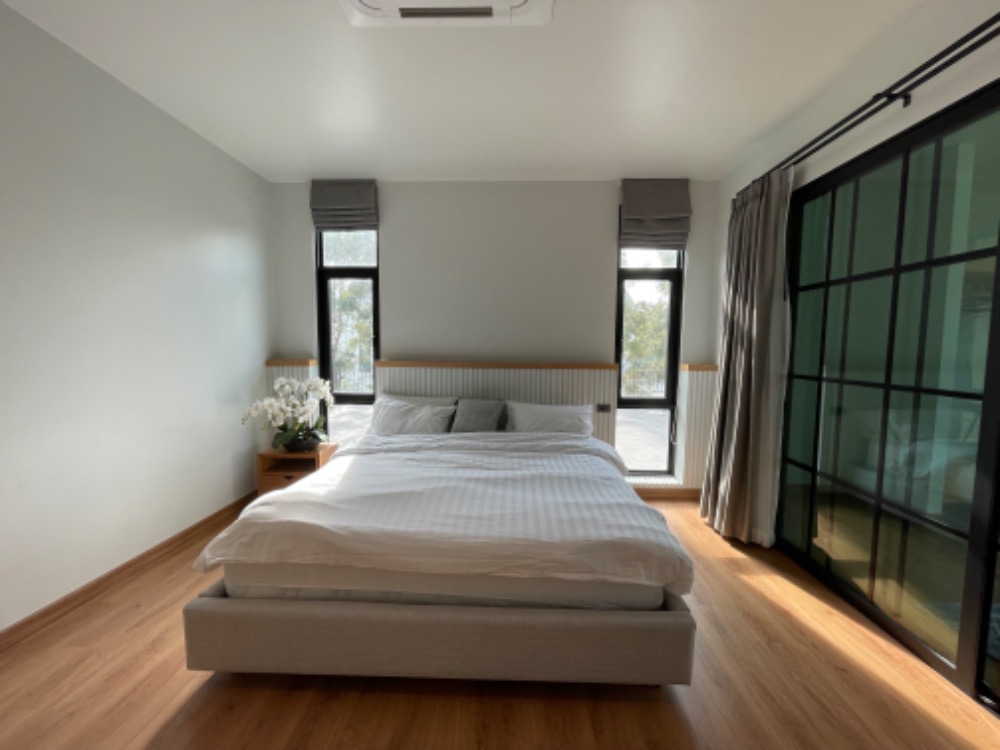 For SaleHouseKorat Nakhon Ratchasima : Second Home for Sale Khao Yai Chevalife Khaoyai Mountain View House on Main