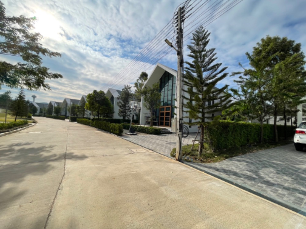 For SaleHouseKorat Nakhon Ratchasima : Second Home for Sale Khao Yai Chevalife Khaoyai Mountain View House on Main