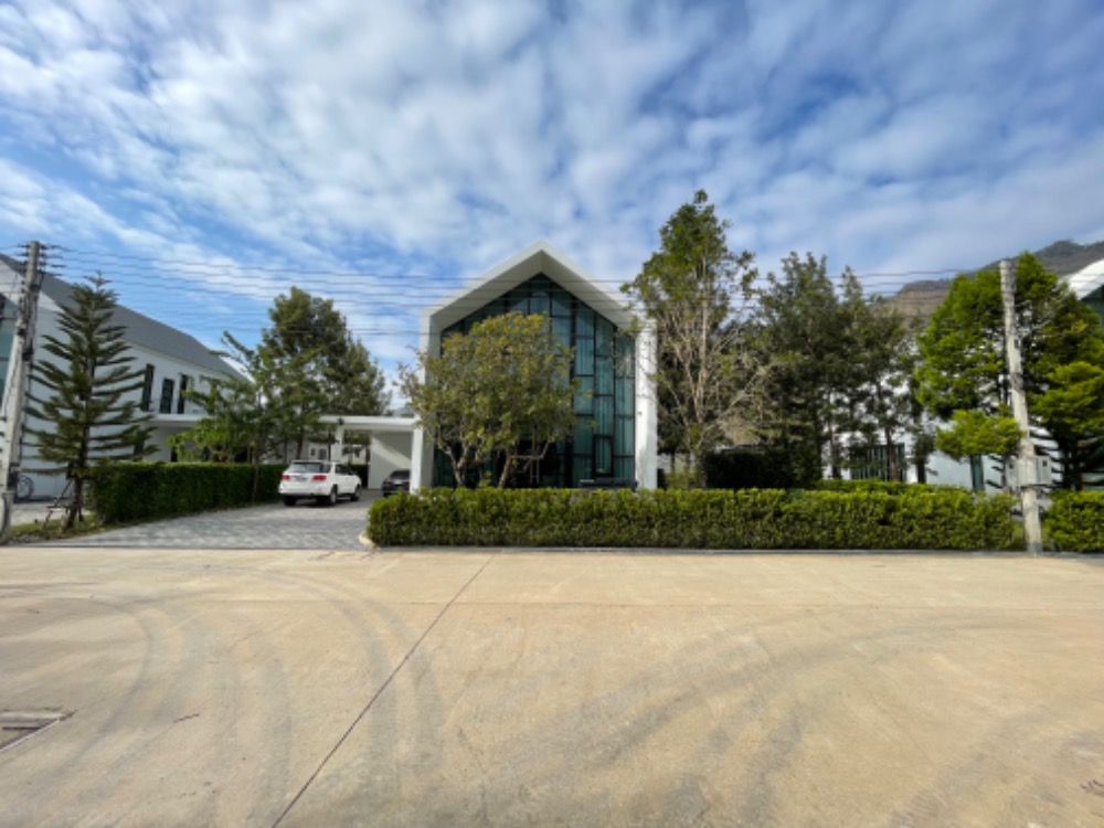 For SaleHouseKorat Nakhon Ratchasima : Second Home for Sale Khao Yai Chevalife Khaoyai Mountain View House on Main