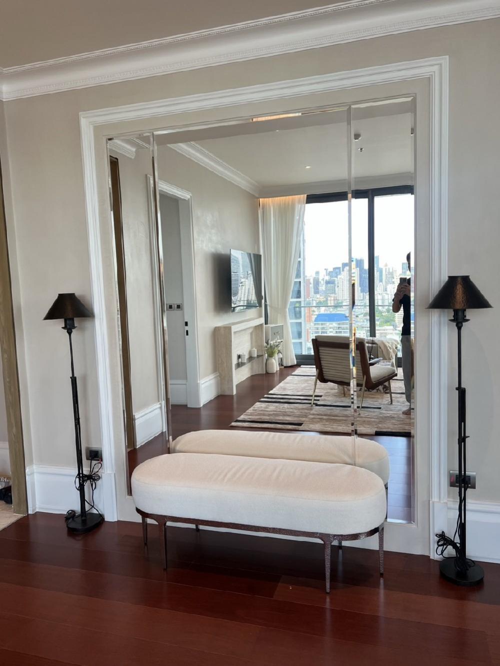 ให้เช่าคอนโดสุขุมวิท อโศก ทองหล่อ : Khun by yoo  3 bedroom  For Rent