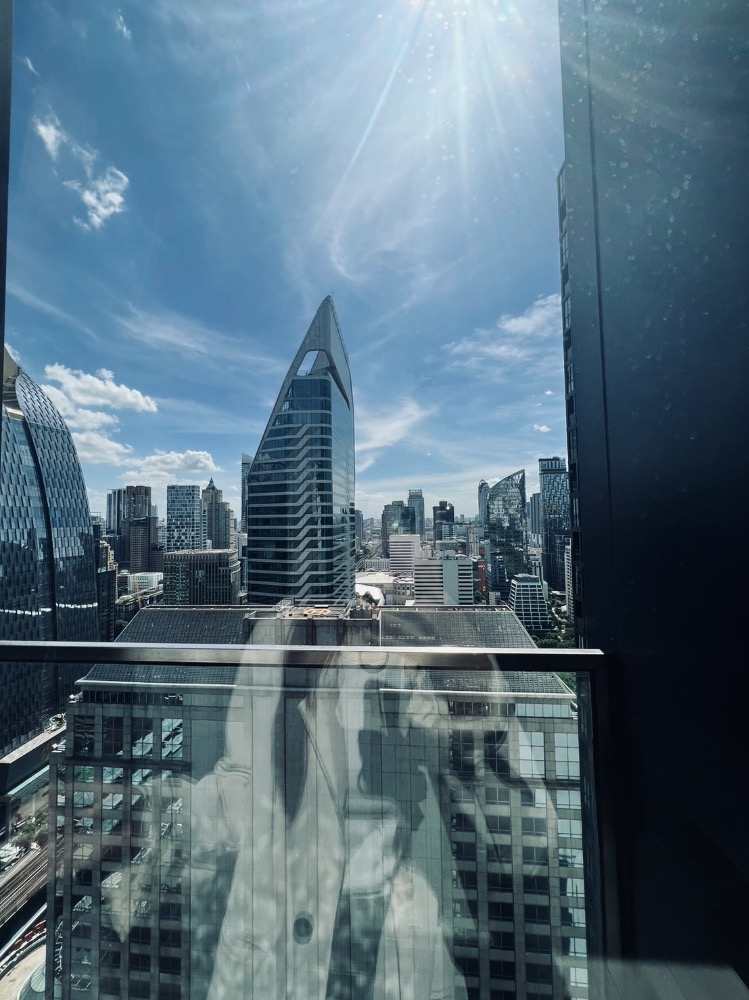 ขายคอนโดวิทยุ ชิดลม หลังสวน : 🔥ขาย Resale Noble Ploenchit 1 Bed 45 sq.m. Fl 31, 10.9 MB. โทร 0959415999