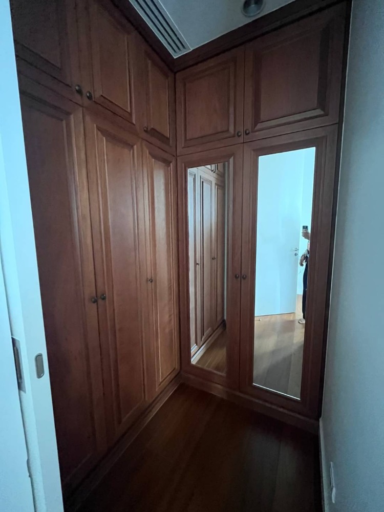 For RentCondoWitthayu, Chidlom, Langsuan, Ploenchit : For rent, 185 RAJADAMRI, 3 bedrooms ,nice view ,beautiful decoration,near BTS Ratchadamri.