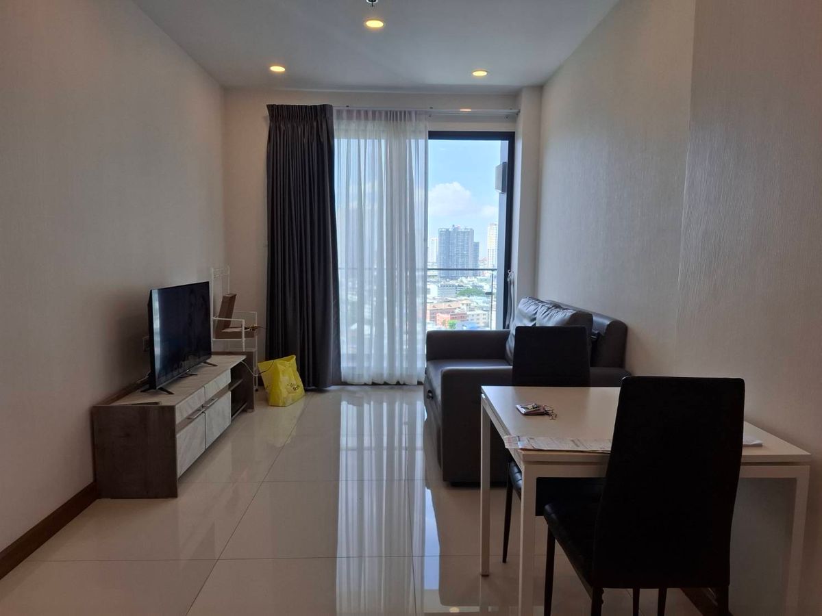 For RentCondoWongwianyai, Charoennakor : OMG2565  < Available 17-Sep-25 > Bright & Large 1 Bedroom unit - for RENT @ [ Supalai Premier Charoen Nakhon ]