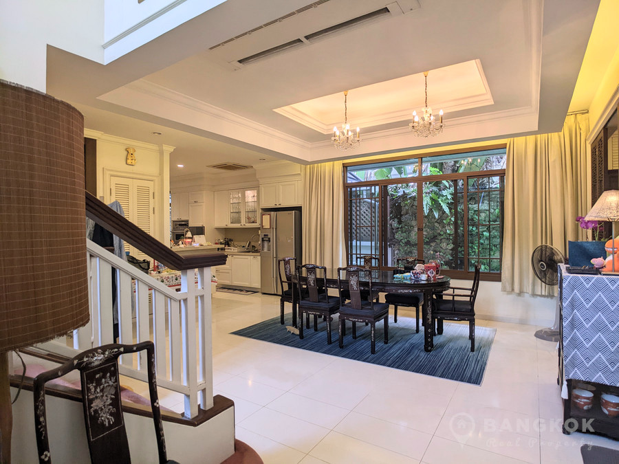 For SaleHousePattanakan, Srinakarin : Narasiri Pattanakarn Srinakarin | Elegant Spacious 3+1 Bed House near MRT