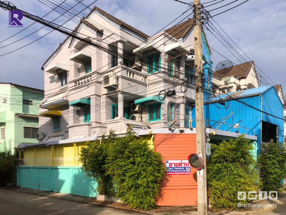 ขายทาวน์โฮมนนทบุรี บางใหญ่ บางบัวทอง : ขายทาวเฮ้าส์ 3 ชั้น ม.เจ้าพระยา 8 ซ.บางเลน 23/5 นนทบุรี