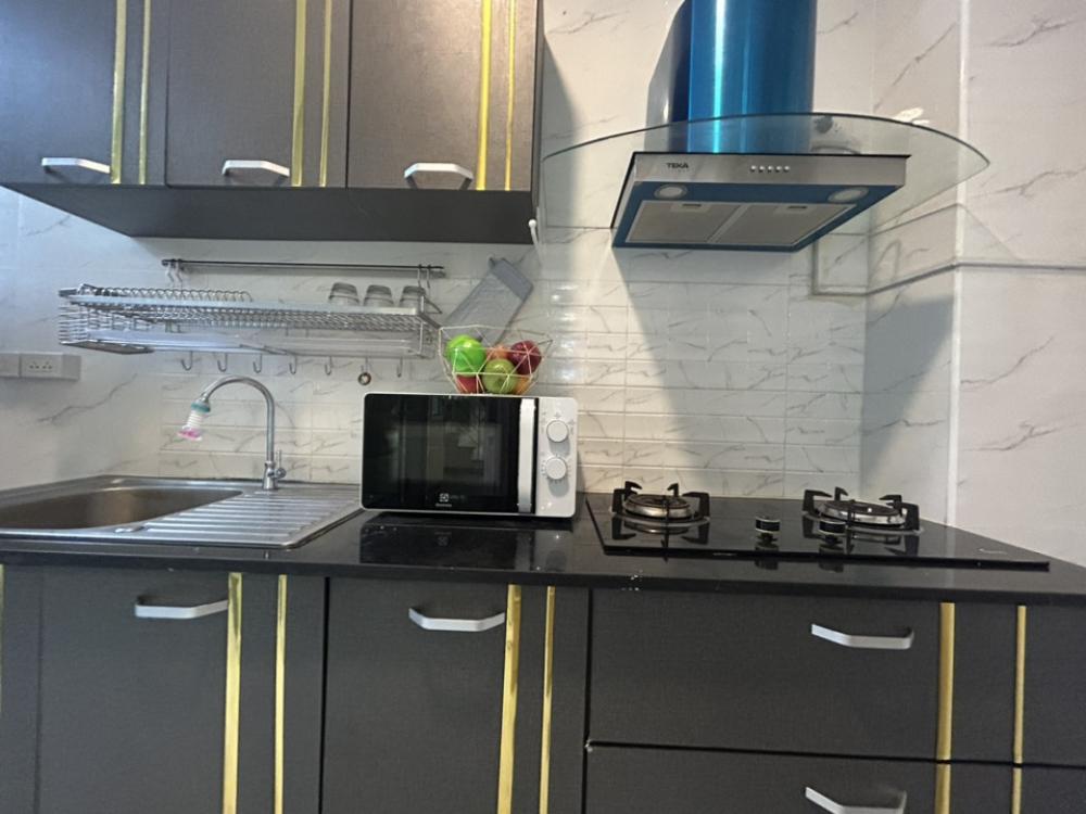 ขายทาวน์โฮมเชียงใหม่ : ‼️ขายด่วน‼️พร้อมผู้เช่า ปิดดีลเช่าเร็วมากกก ว่างไม่เคยถึงเดือน น่าลงทุน โกเด้นทาวน์ เชียงใหม่ - กาดรวมโชค บ้านสวยหรู เฟอร์นิเจอร์ เครื่องใช้ไฟฟ้าครบ พร้อมหิ้วเป๋าเข้าอยู่   สุดคุ้ม ทำเลทอง ตรงข้ามมรวมโชค มีโชคมอลล์ ใกล้ศูนย์ราชการ ใกล้เซ็นทรัลเฟสเชียงใหม่