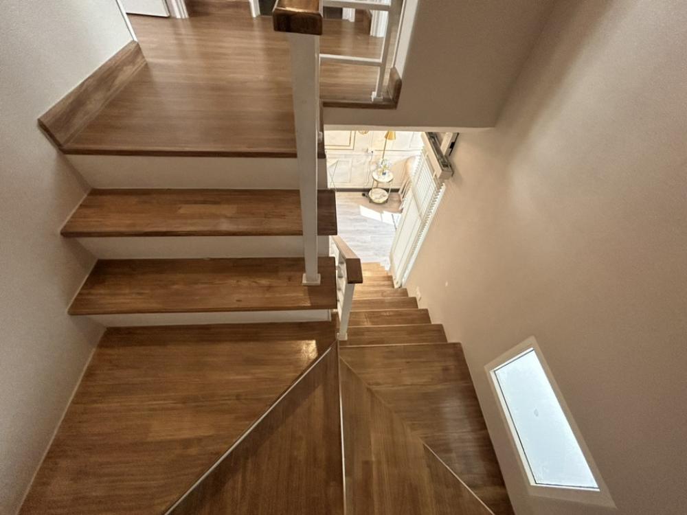 ขายทาวน์โฮมเชียงใหม่ : ‼️ขายด่วน‼️พร้อมผู้เช่า ปิดดีลเช่าเร็วมากกก ว่างไม่เคยถึงเดือน น่าลงทุน โกเด้นทาวน์ เชียงใหม่ - กาดรวมโชค บ้านสวยหรู เฟอร์นิเจอร์ เครื่องใช้ไฟฟ้าครบ พร้อมหิ้วเป๋าเข้าอยู่   สุดคุ้ม ทำเลทอง ตรงข้ามมรวมโชค มีโชคมอลล์ ใกล้ศูนย์ราชการ ใกล้เซ็นทรัลเฟสเชียงใหม่