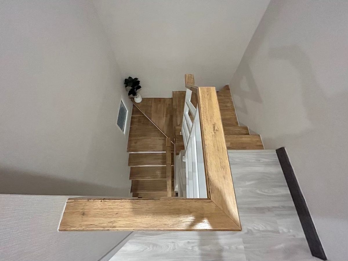 ขายทาวน์โฮมเชียงใหม่ : ‼️ขายด่วน‼️พร้อมผู้เช่า ปิดดีลเช่าเร็วมากกก ว่างไม่เคยถึงเดือน น่าลงทุน โกเด้นทาวน์ เชียงใหม่ - กาดรวมโชค บ้านสวยหรู เฟอร์นิเจอร์ เครื่องใช้ไฟฟ้าครบ พร้อมหิ้วเป๋าเข้าอยู่   สุดคุ้ม ทำเลทอง ตรงข้ามมรวมโชค มีโชคมอลล์ ใกล้ศูนย์ราชการ ใกล้เซ็นทรัลเฟสเชียงใหม่