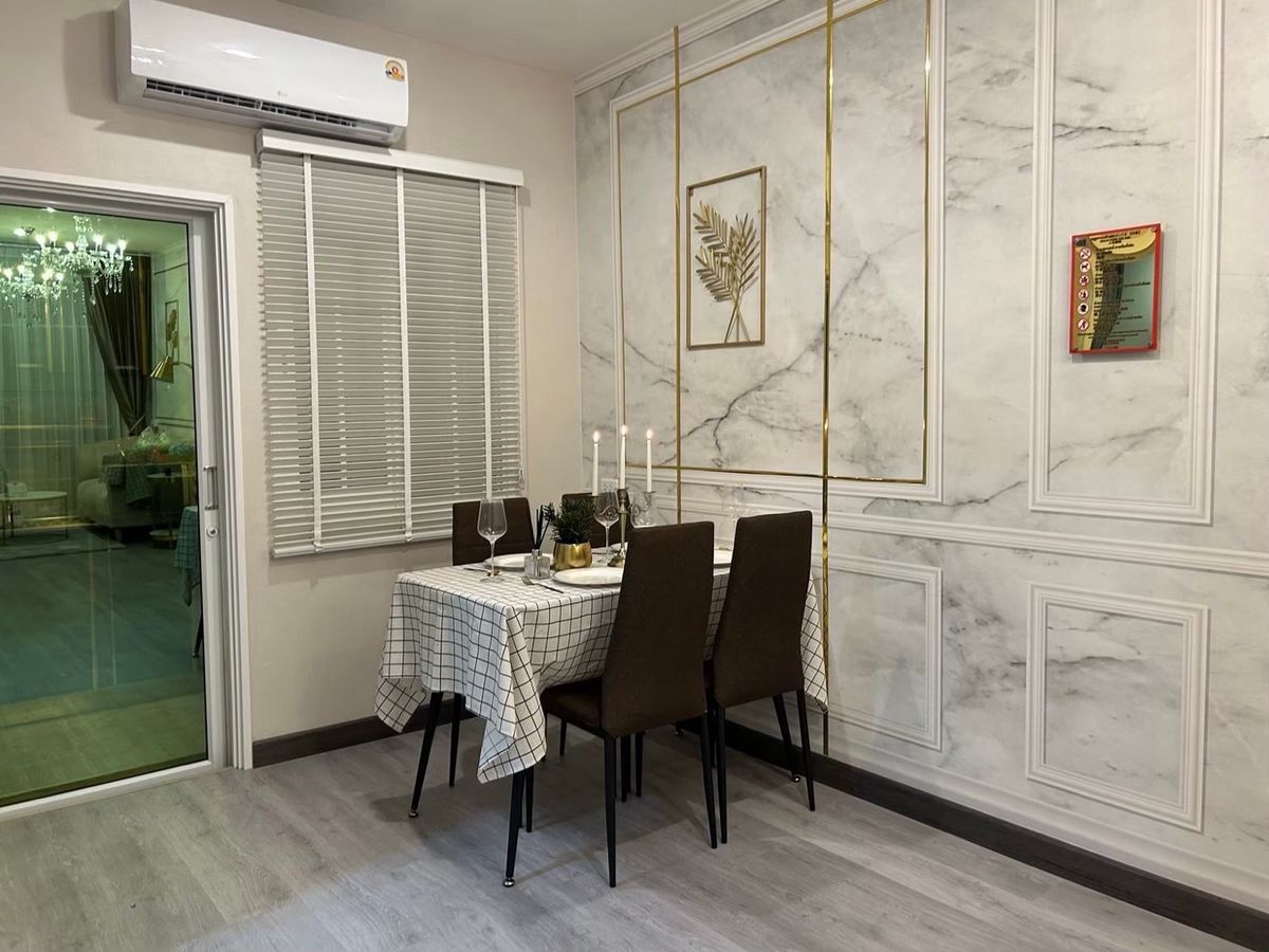 ขายทาวน์โฮมเชียงใหม่ : ‼️ขายด่วน‼️พร้อมผู้เช่า ปิดดีลเช่าเร็วมากกก ว่างไม่เคยถึงเดือน น่าลงทุน โกเด้นทาวน์ เชียงใหม่ - กาดรวมโชค บ้านสวยหรู เฟอร์นิเจอร์ เครื่องใช้ไฟฟ้าครบ พร้อมหิ้วเป๋าเข้าอยู่   สุดคุ้ม ทำเลทอง ตรงข้ามมรวมโชค มีโชคมอลล์ ใกล้ศูนย์ราชการ ใกล้เซ็นทรัลเฟสเชียงใหม่